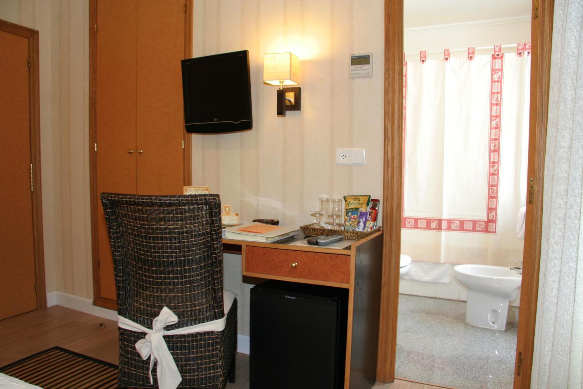 Hostal Paris Valladolid Zewnętrze zdjęcie