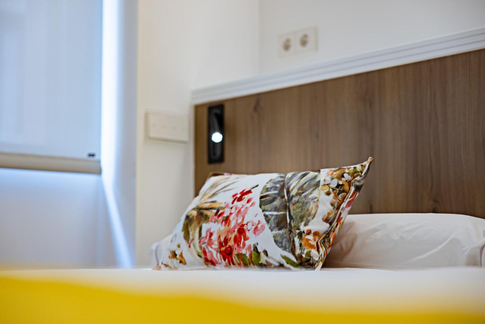 Hostal Paris Valladolid Zewnętrze zdjęcie